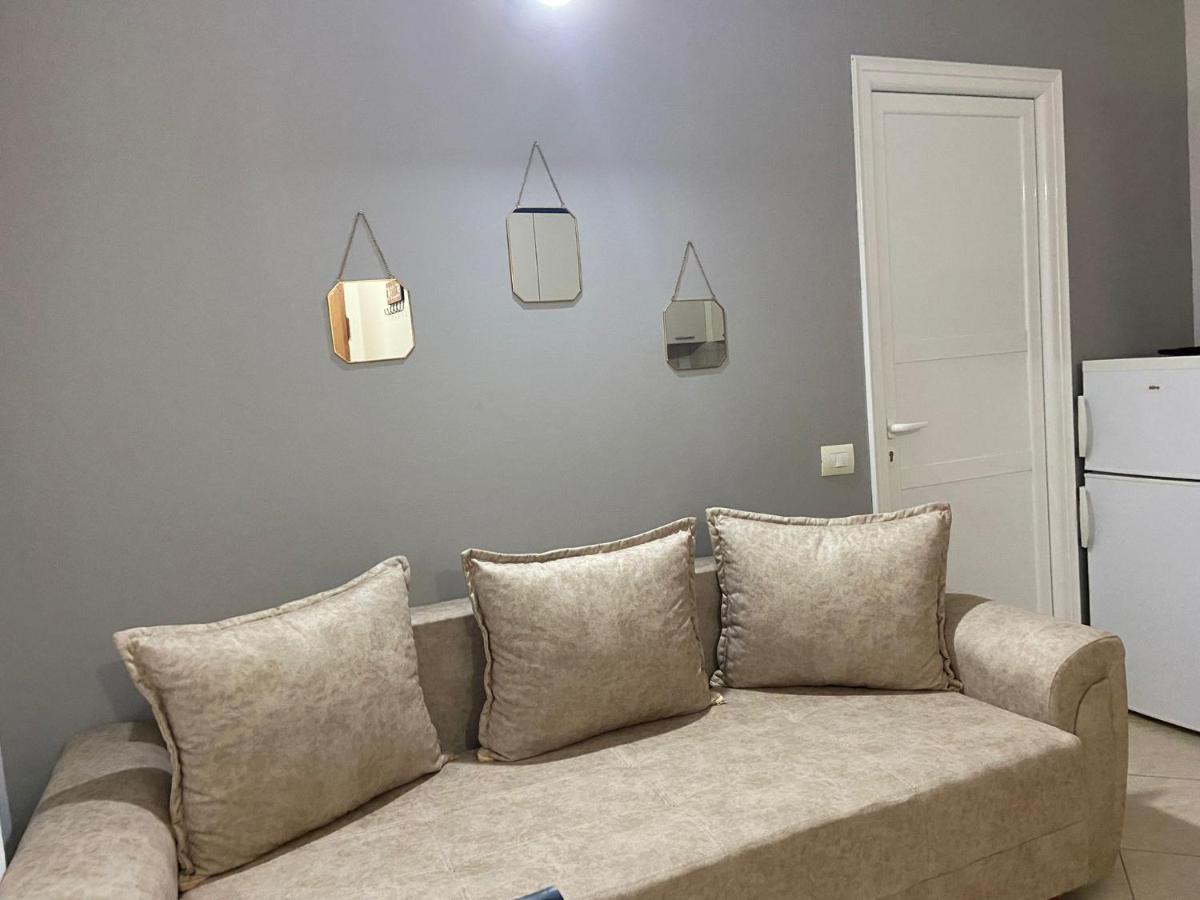 Lungomare Vlore Con Garage Privato 2 Appartement Buitenkant foto