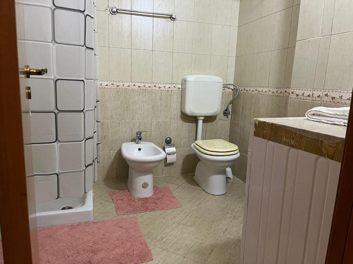Lungomare Vlore Con Garage Privato 2 Appartement Buitenkant foto